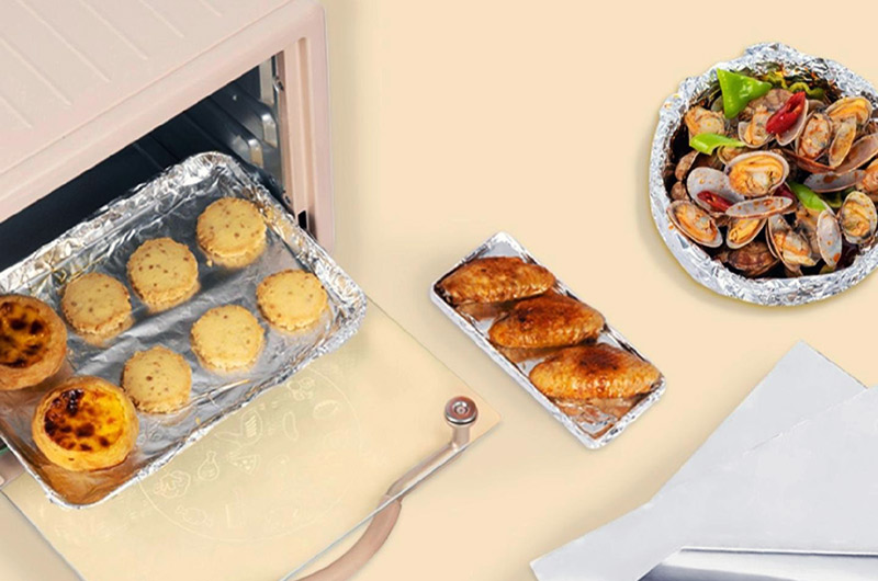 aluminium foil di microwave