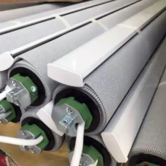 Sun visor lifting shaft and roller